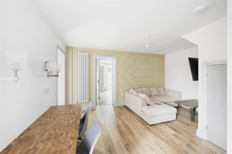 Tilling Road, Bristol