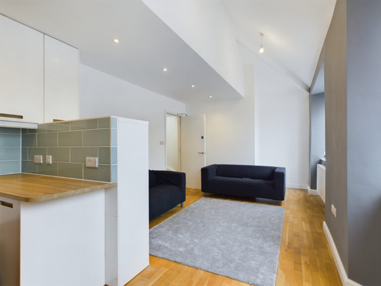 Room 4, 131A High Street, Staple Hill, Bristol, Gloucestershire